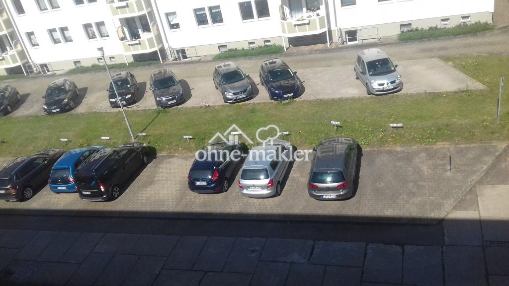 Parkplätze direkt vor dem Haus
