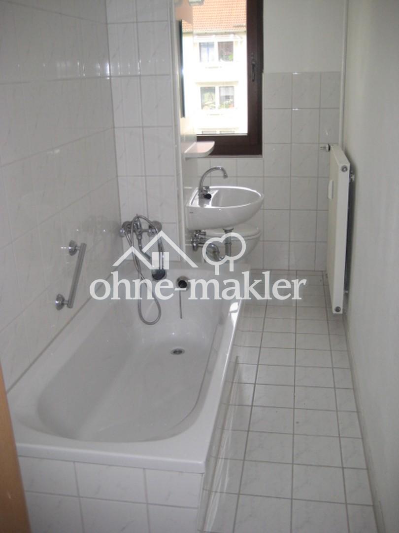 3 RW 60 qm 293€ kalt/396€ warm Balkon - Photo 2