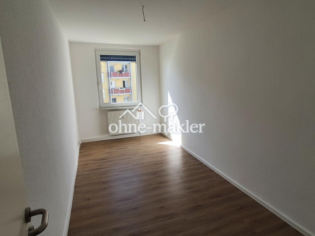 Topsanierte 3-Raum-Wohnung mit Balkon und sehr schöner Einbauküche - Foto 2