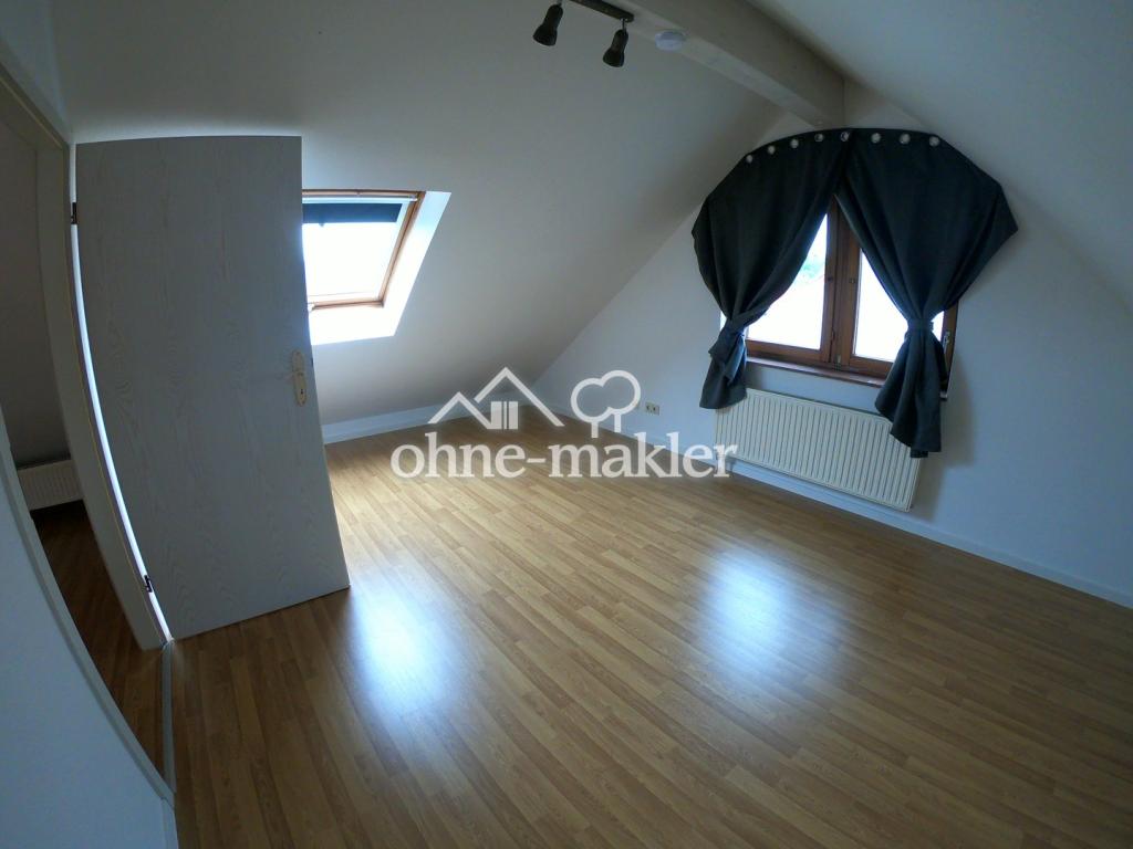 Helle 3-Zimmer-Maisonette-Wohnung mit EBK und Balkon in Winterbach - Foto 5