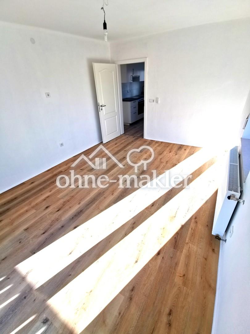 Exklusiv: Kürzlich saniert, EBK, 1.OG, Balkon Südausrichtung, direkt v. Eigentümer - Foto 1
