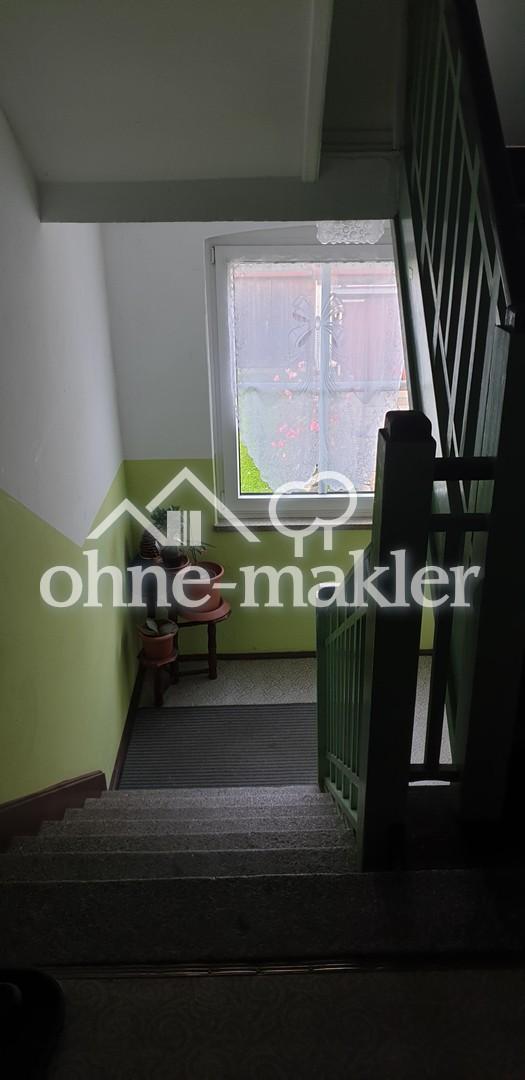 EG ohne Prov.: 3-Raum-Whg., große Küche, Bad mit Fenster, Wanne und Dusche / auch ALG I/II möglich - Photo 5