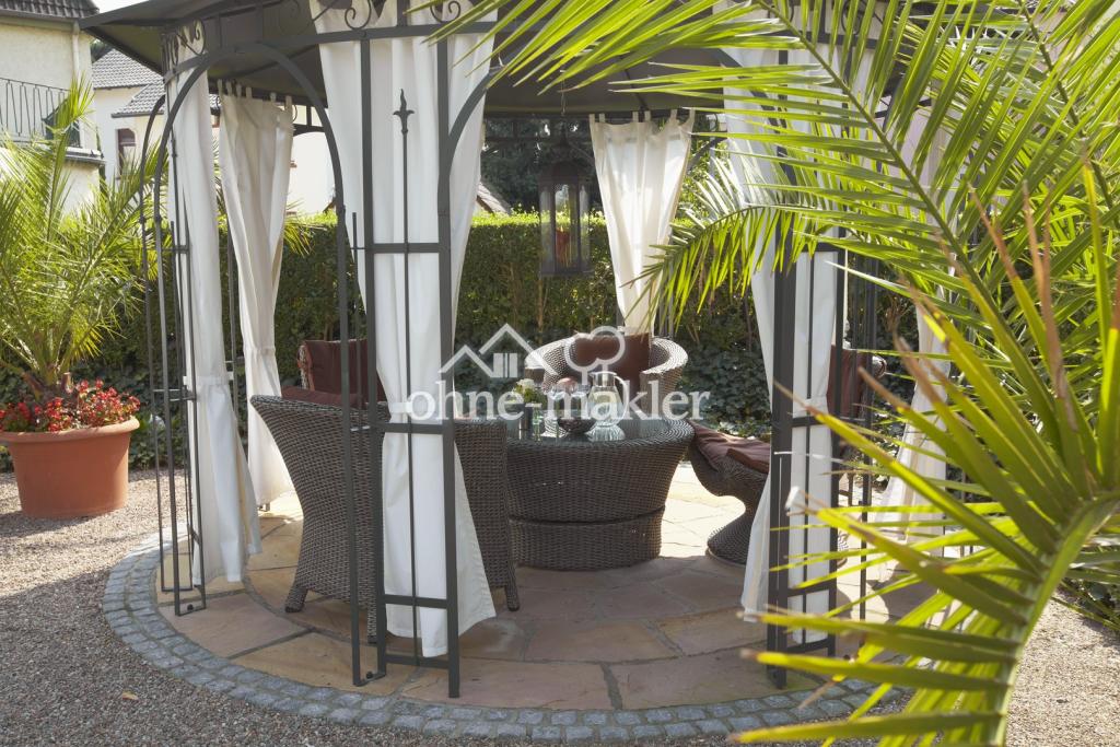 Gartenpavillon 