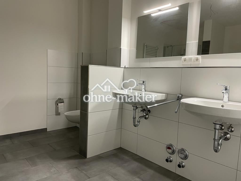 3-Zimmer-1. OG-Wohnung mit Balkon, zentrale Lage - Photo 1