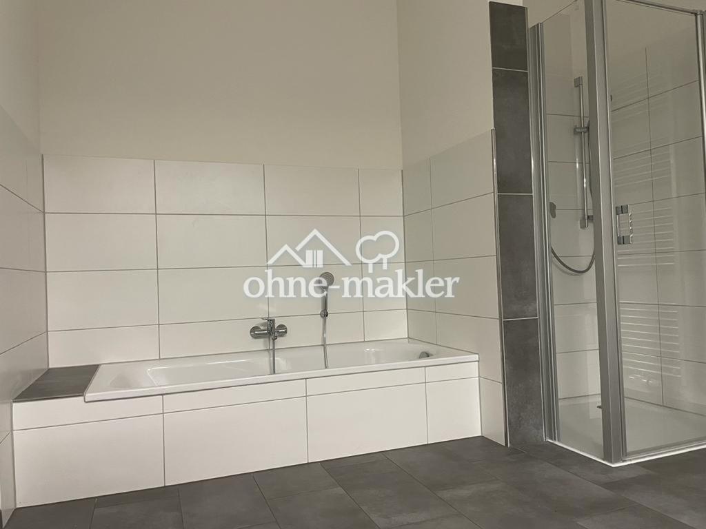3-Zimmer-1. OG-Wohnung mit Balkon, zentrale Lage - Photo 5