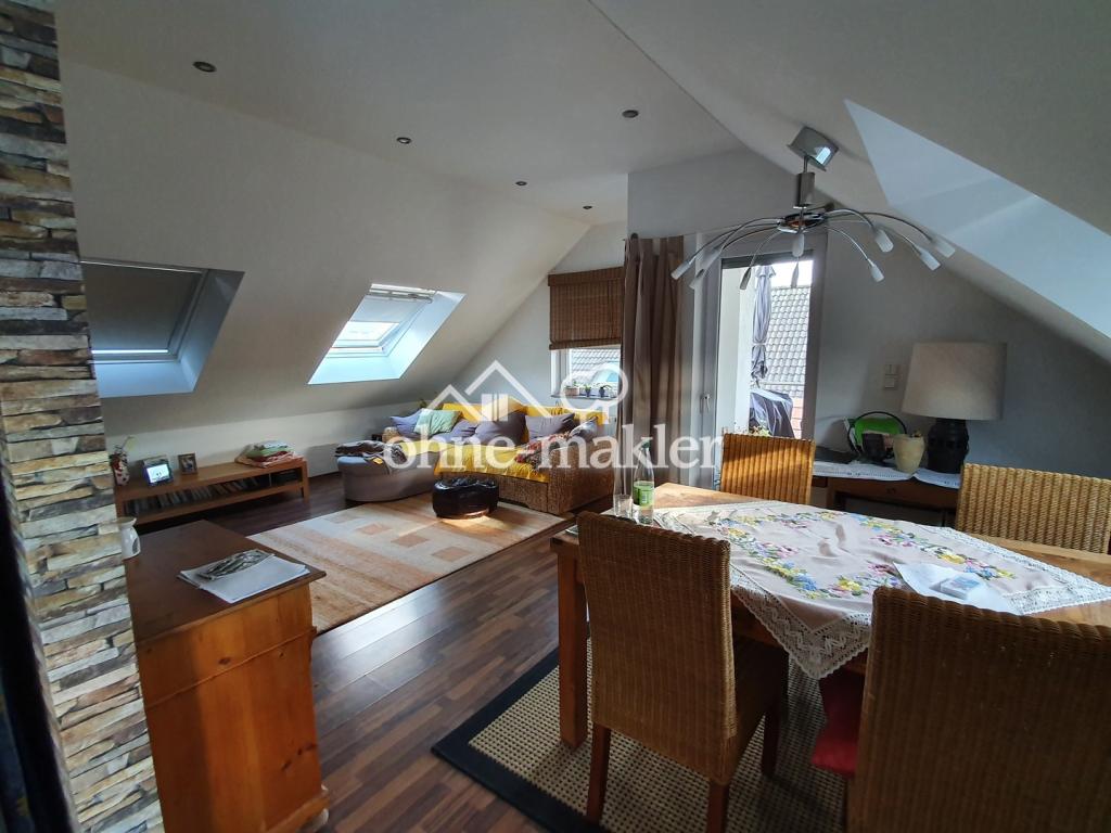 Moderne 3,5 Zi.-DG-Wohnung mit Balkon in toller Lage - von privat - Foto 2
