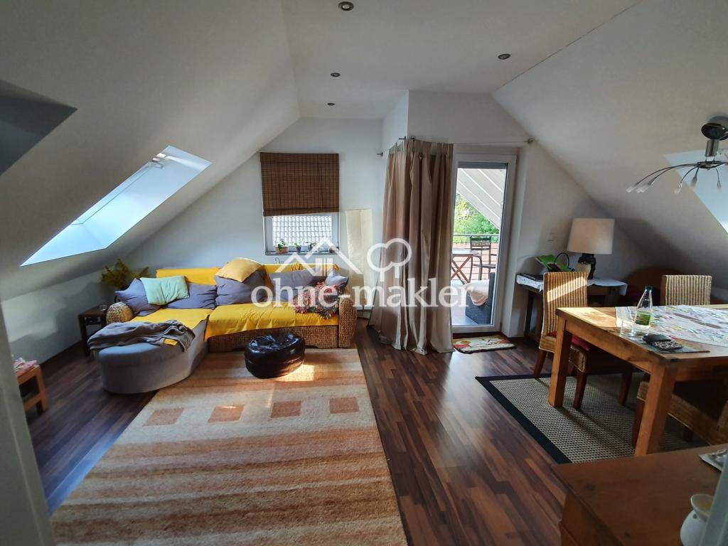 Moderne 3,5 Zi.-DG-Wohnung mit Balkon in toller Lage - von privat - Foto 1