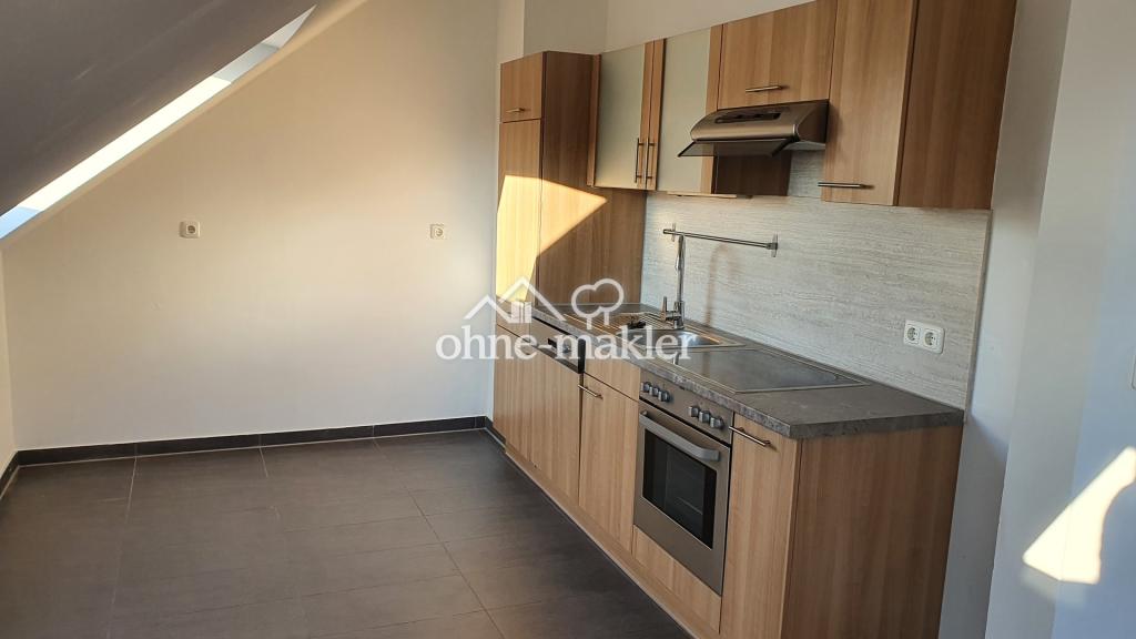 Moderne 3,5 Zi.-DG-Wohnung mit Balkon in toller Lage - von privat - Photo 4