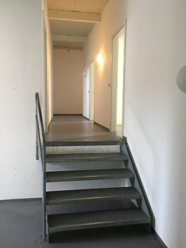 Flur_Treppenabgang_Gewerbe2