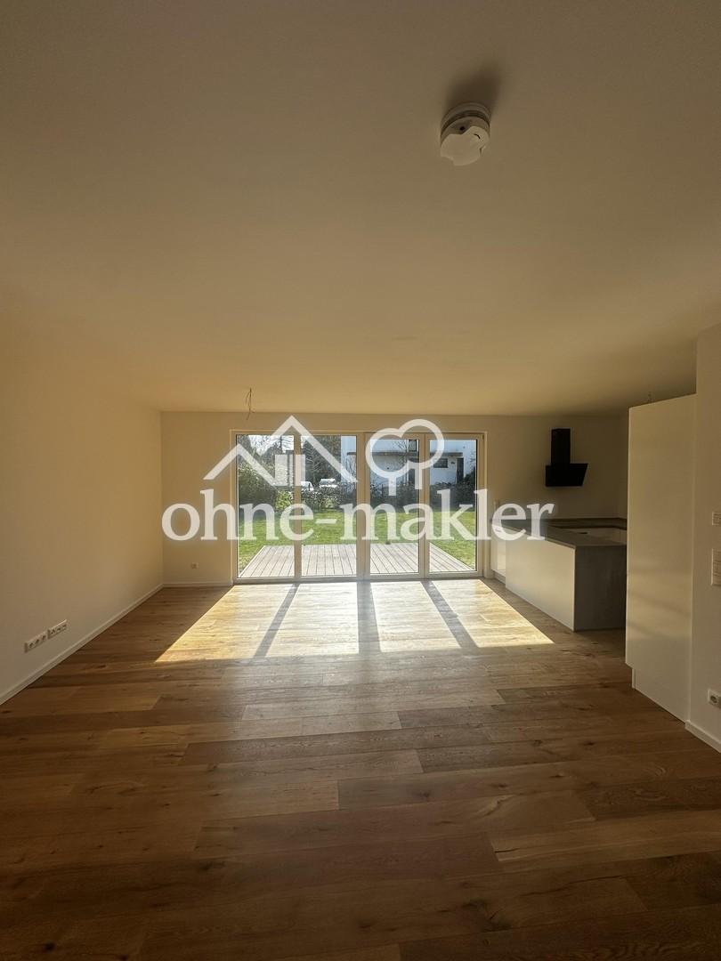 Modern, großzügig, familienfreundlich - 4 Zimmer plus 200 m2 Garten und Kfz-Stellplatz - Foto 2