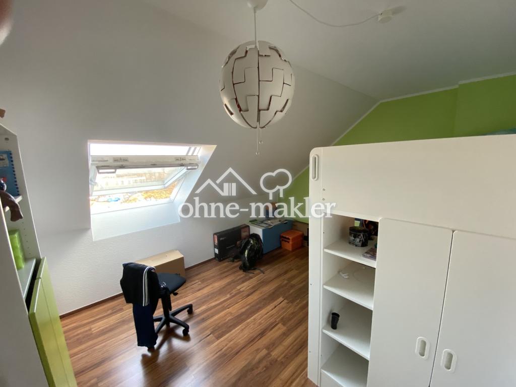 Maisonette Wohnung mit 4-Zimmer, Balkon, Bad mit Fenster und Badewanne - Photo 3