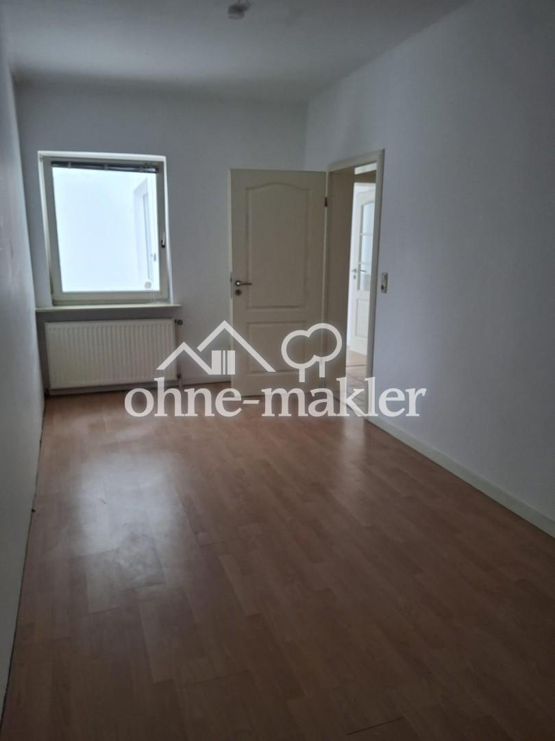 2,5 Zimmer Gartenwohnung mit Wintergarten, Einbauküche, Wallbox - Foto 3