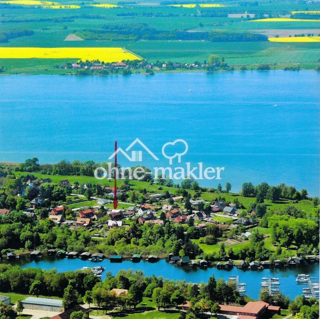 Das Grundstück roter Pfeil