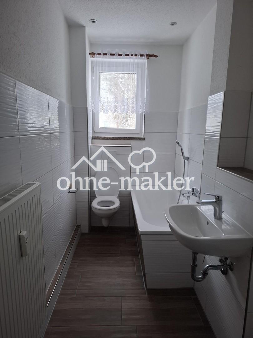 2-Raum-Whg., Bad mit Fenster, Badewanne incl. Dusche, neu renoviert / auch für ALG/BüGe mögl. - Foto 2