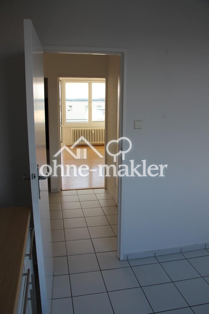 Küche - Blick Flur/Wohnzimmer