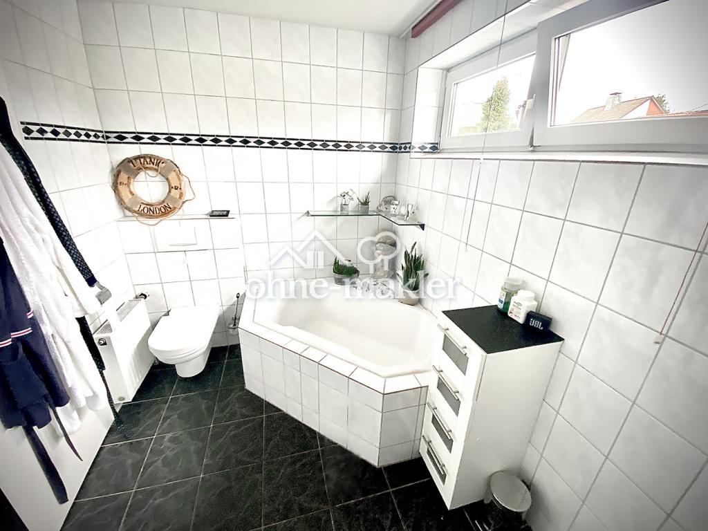 Badezimmer, Dusche, Badewanne