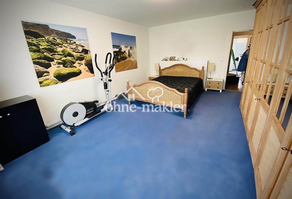 Gr. Schlafzimmer, Gartenblick