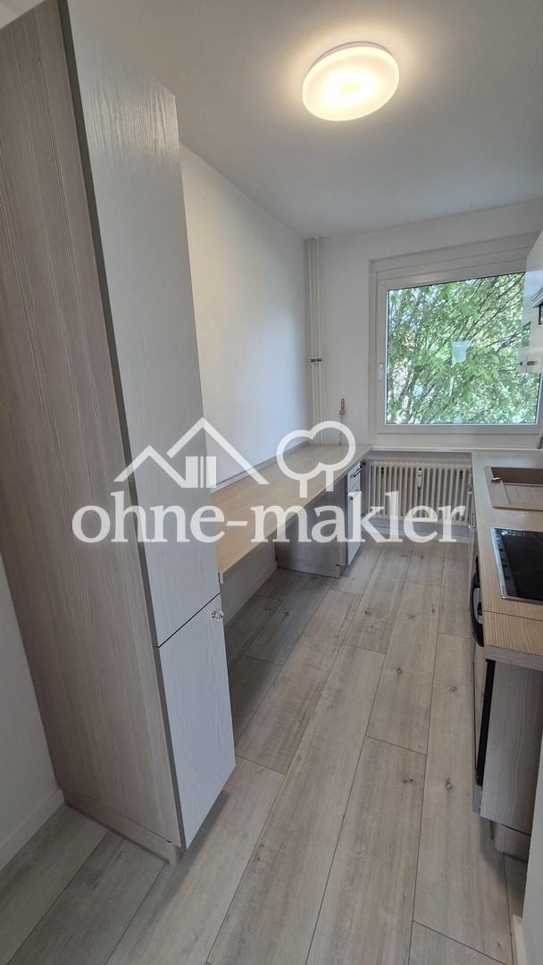 grün, ruhig, hell, 2-Zimmer, Westbalkon, Einbauküche, Wannenbad - Foto 1