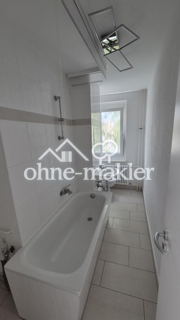 grün, ruhig, hell, 2-Zimmer, Westbalkon, Einbauküche, Wannenbad - Foto 4