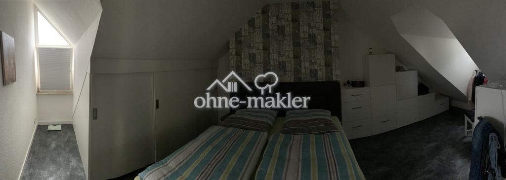 Schlafzimmer Eltern