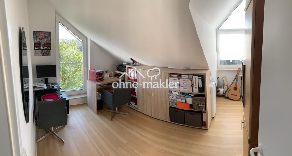 Kinderzimmer/ Büro