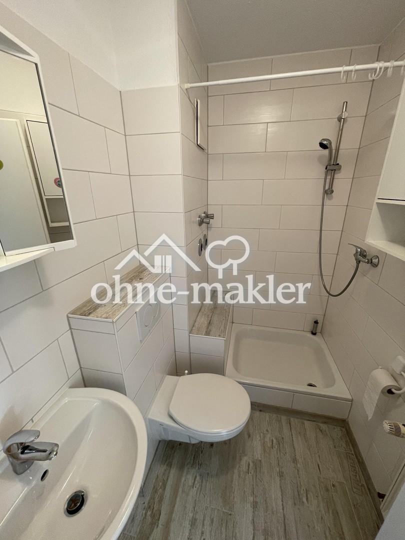 NEU renoviertes Appartement mit großem Balkon und EBK - Foto 3