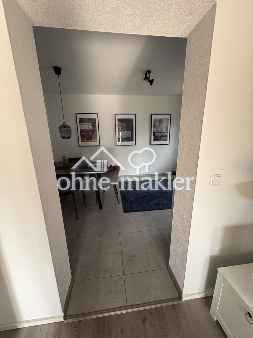 Neuwertige Moderne 2,5-Zimmer-Wohnung mit Balkon und Einbauküche - Photo 4