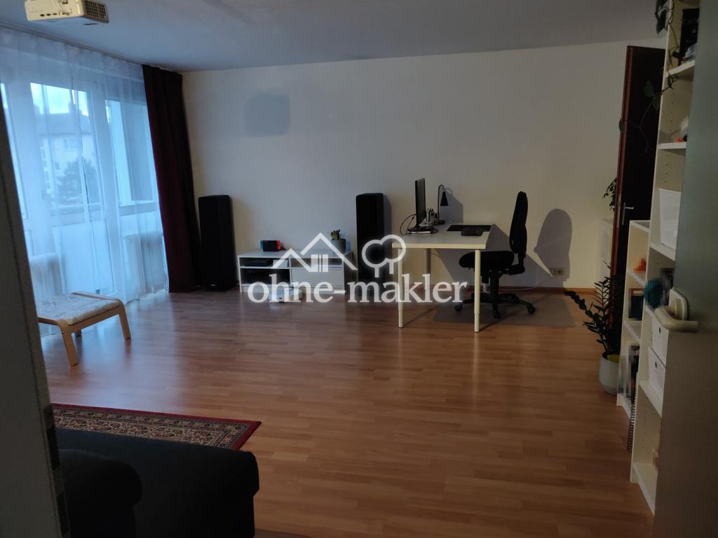 Zentral gelegene, gepflegte 3,5-Zimmer-Wohnung mit EBK in Karlsruhe - Photo 1
