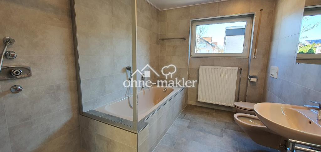 Modernisierte helle 5,5 Zimmer 145 m² EG Whg. / Garten / EBK / ca. 37 m² Süd Terrasse & Markise - Foto 5