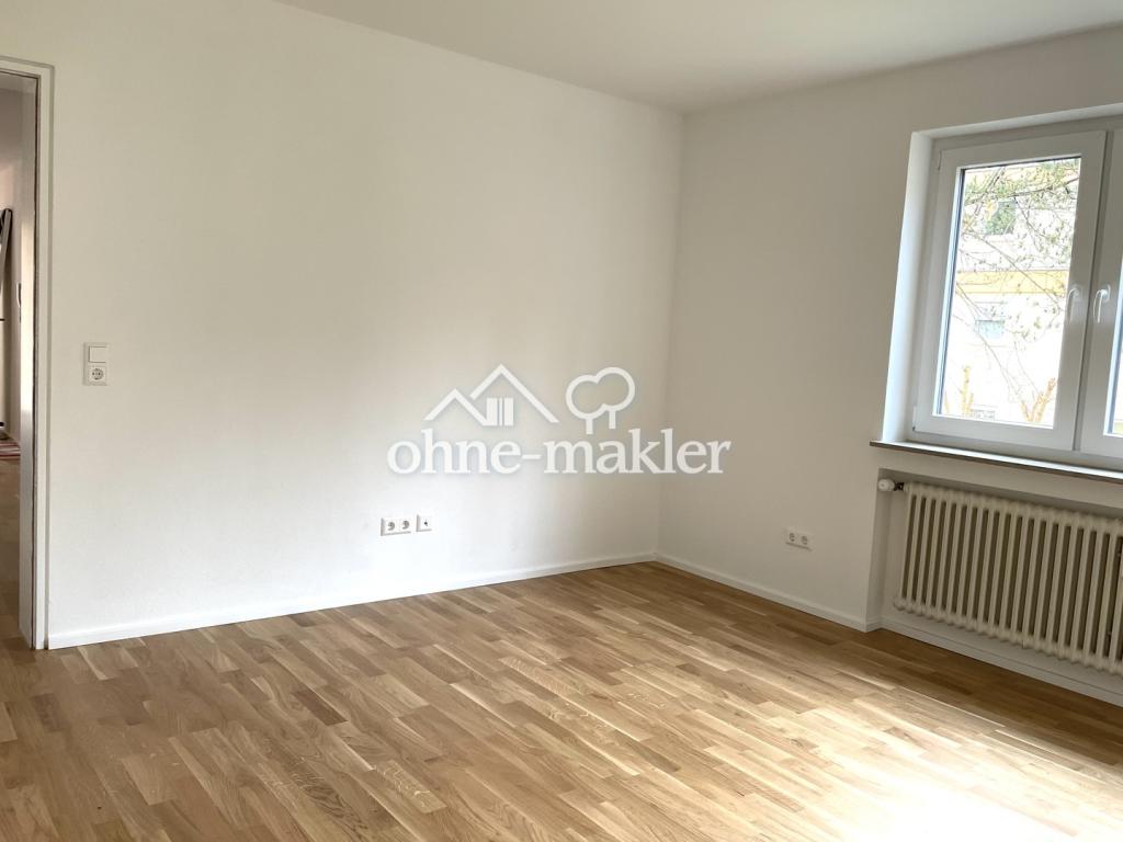 Kinder-/ Arbeitszimmer 1