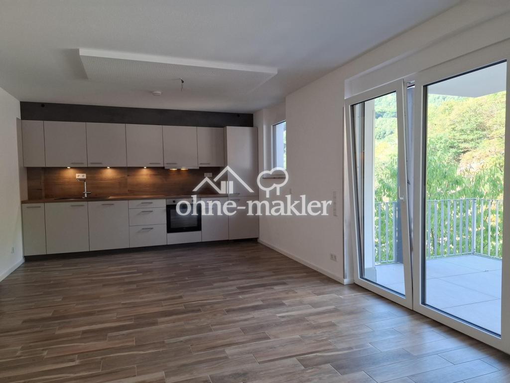 3-Zimmer-Etagenwohnung mit separatem Eingang, EBK und großzügigem Aussichtsbalkon - Photo 2