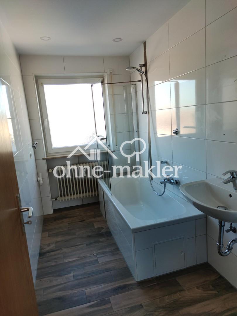 Schöne 2,5-Zimmer Wohnung im 3. OG mit Einbauküche, Balkon und Garage - Foto 4