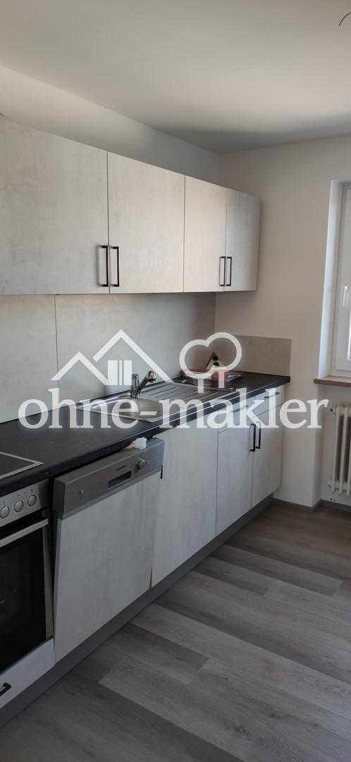 Schöne 2,5-Zimmer Wohnung im 3. OG mit Einbauküche, Balkon und Garage - Foto 3