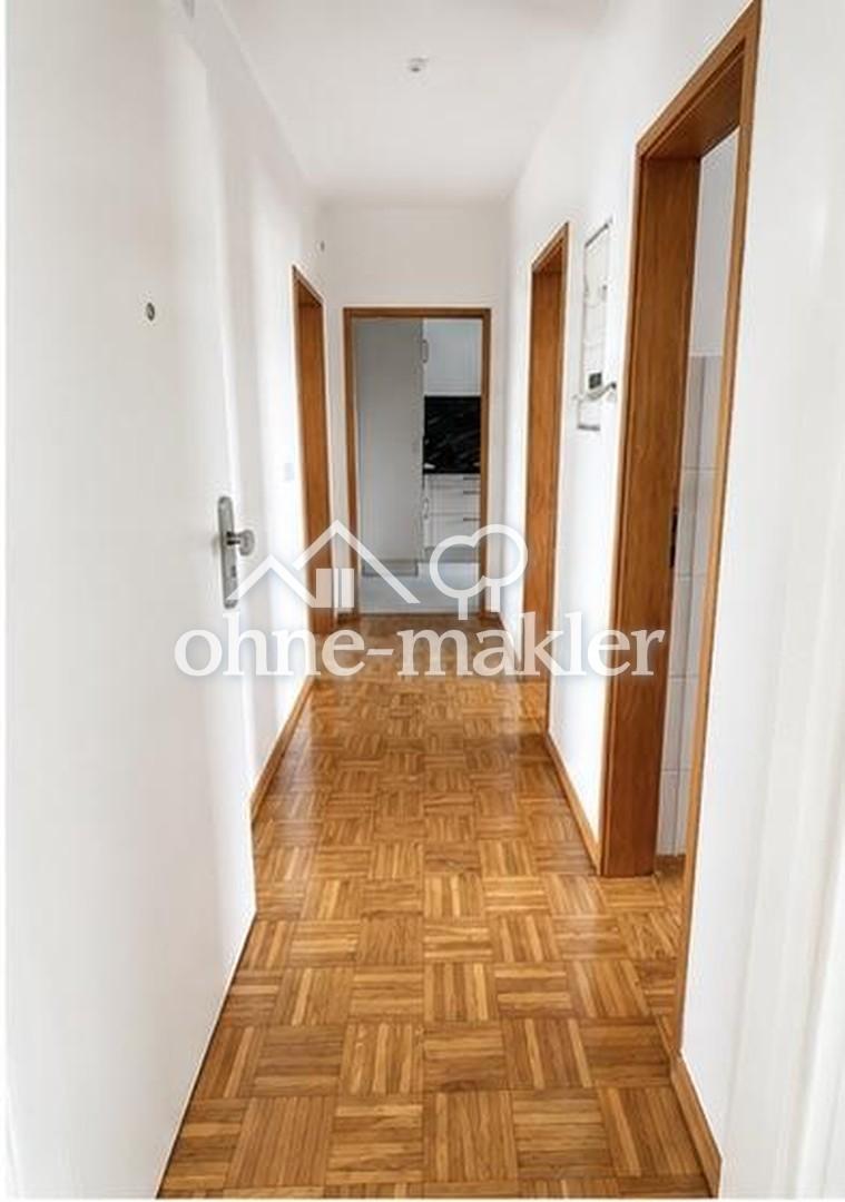 Helle, sanierte 3 Zi-Wohnung, zentral, ruhig, neue EBK - Photo 5