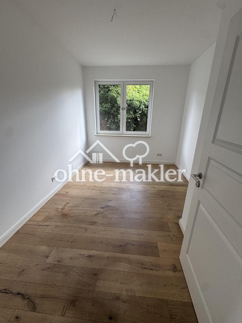 Traumhafte 4 Raumwohnung mit großem Garten in einer Villa - Photo 4