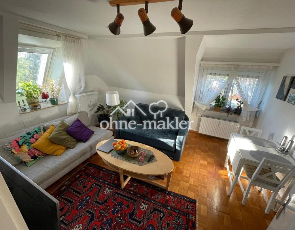 Ruhig gelegene, modernisierte Dachgeschosswohnung mit Fernsicht - Photo 3