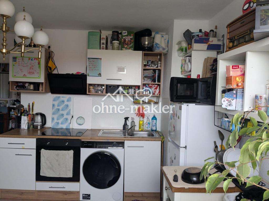 Topsanierte DG Wohnung, WG geeignet, Einbauküche, zentral - Photo 1