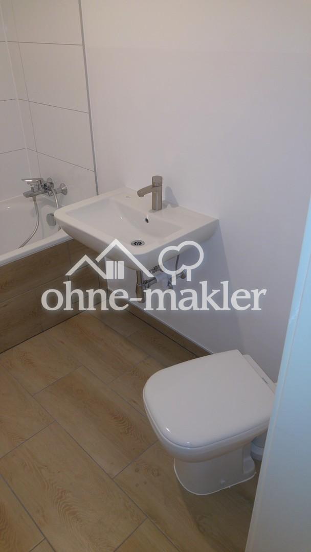 Topsanierte DG Wohnung, WG geeignet, Einbauküche, zentral - Photo 2