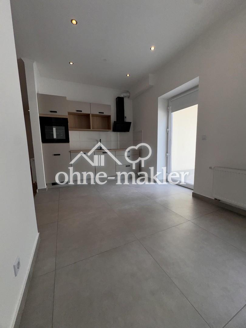 Exklusive 3-Zimmer Erdgeschoss Wohnung mit Terrasse! Im Kernsaniert Mehrfamilienhaus - Foto 2