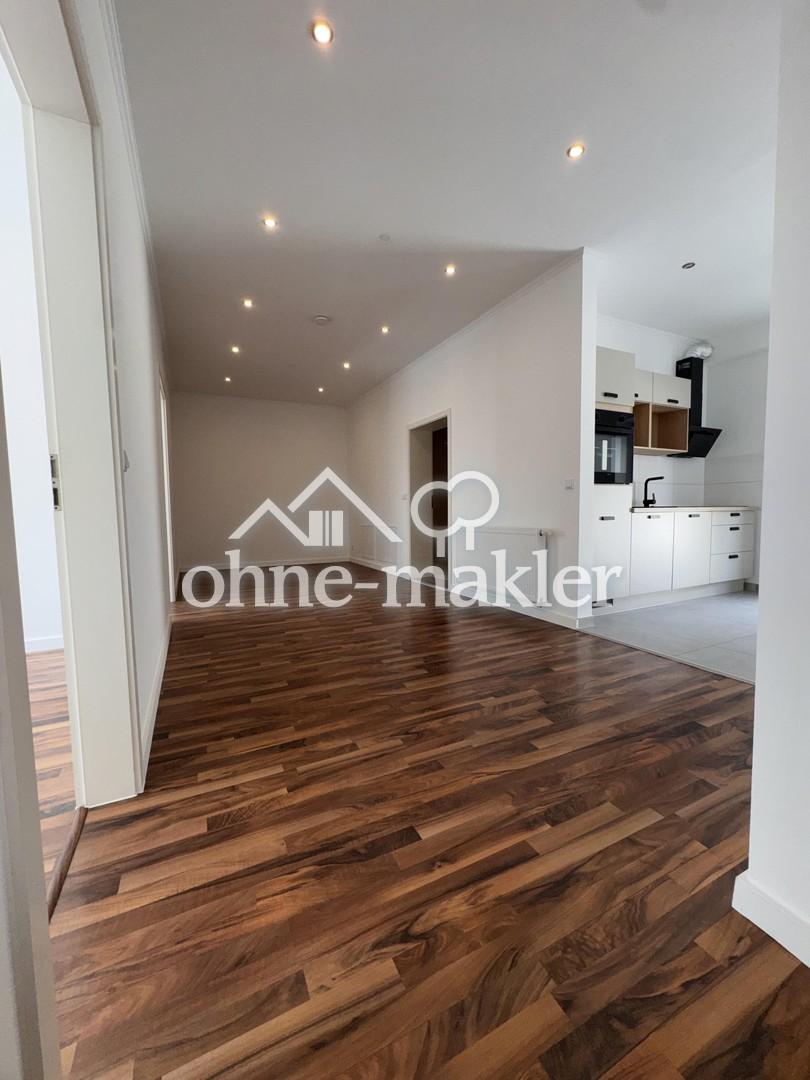 Exklusive 3-Zimmer Erdgeschoss Wohnung mit Terrasse! Im Kernsaniert Mehrfamilienhaus - Foto 1