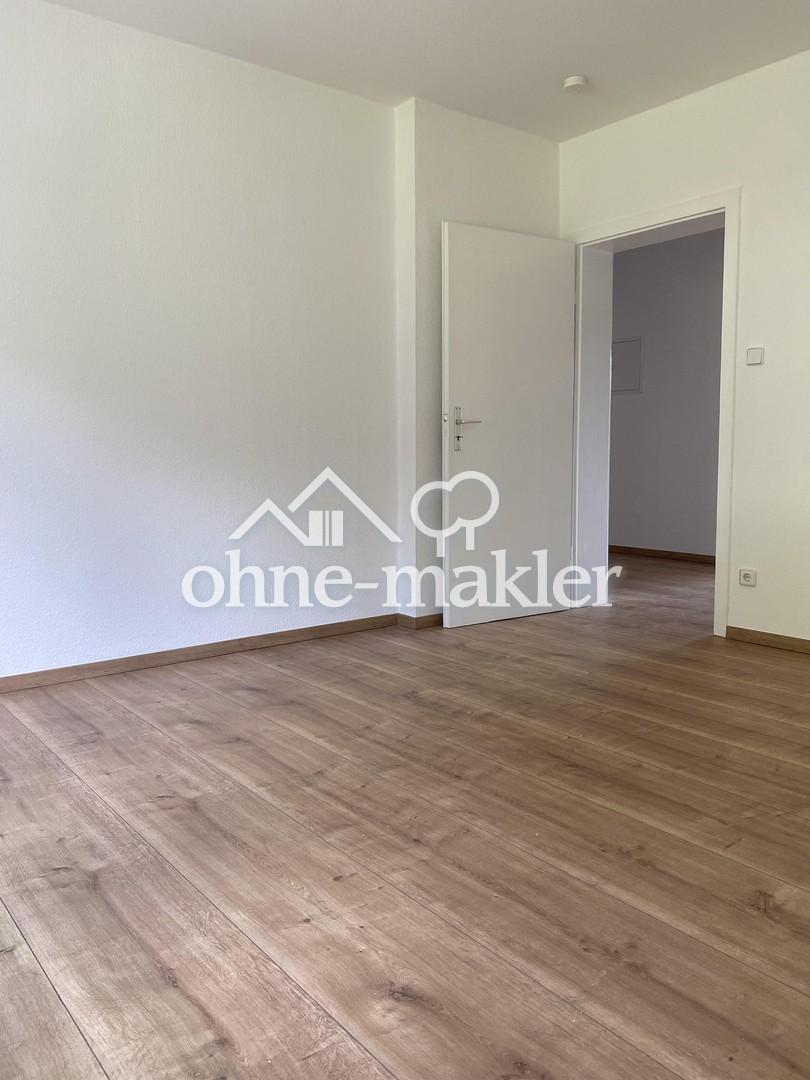 Schlafzimmer, Blick zur Diele