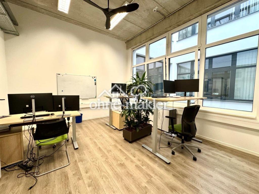 Büro C0-04