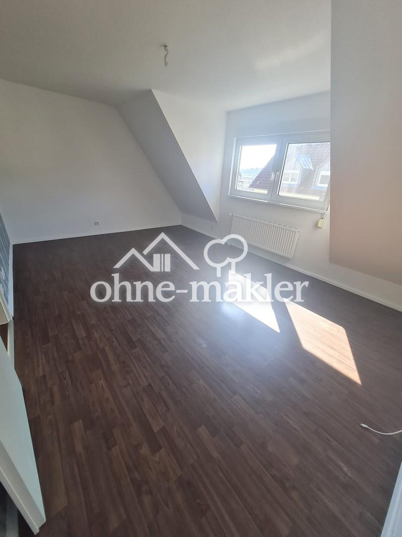 Schöne und helle 2 Zimmer Dachgeschosswohnung ab dem 01.09.26 - Foto 5