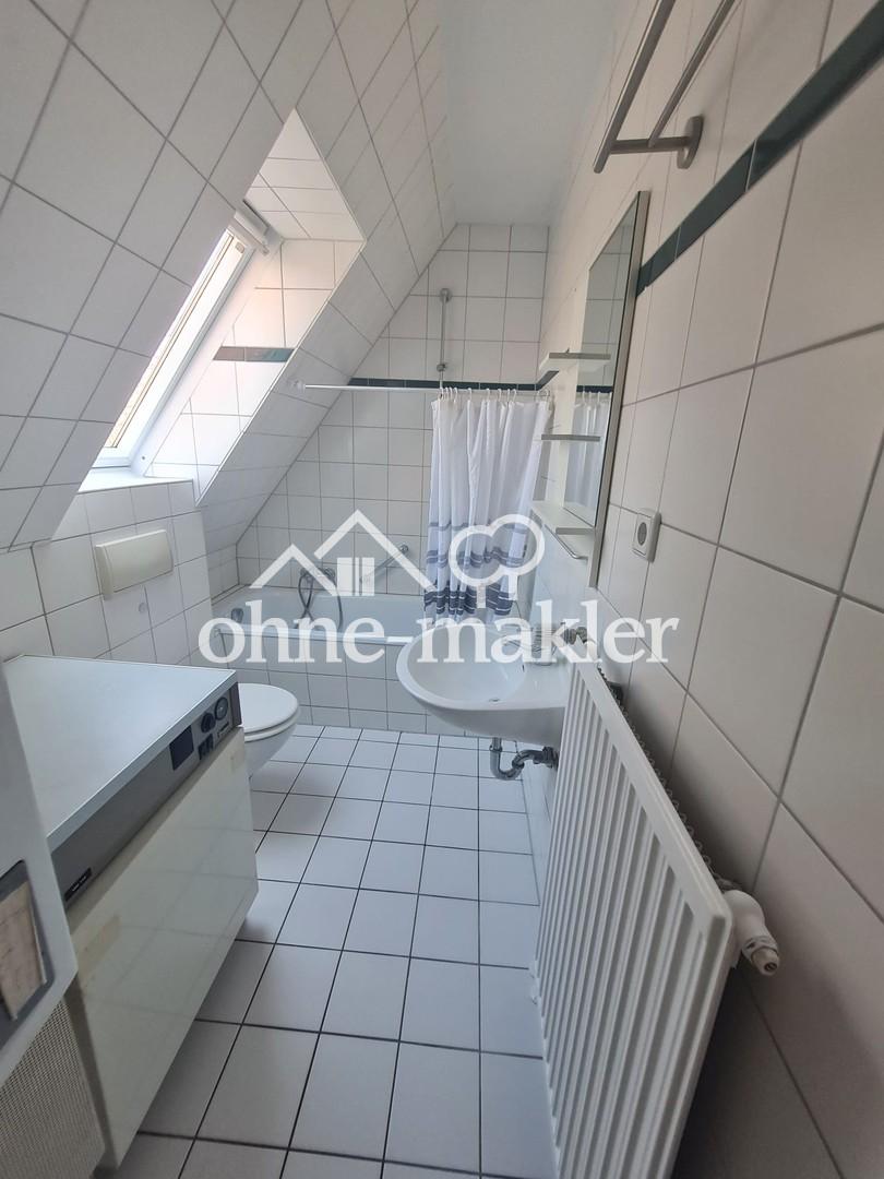 Schöne und helle 2 Zimmer Dachgeschosswohnung ab dem 01.09.26 - Foto 2