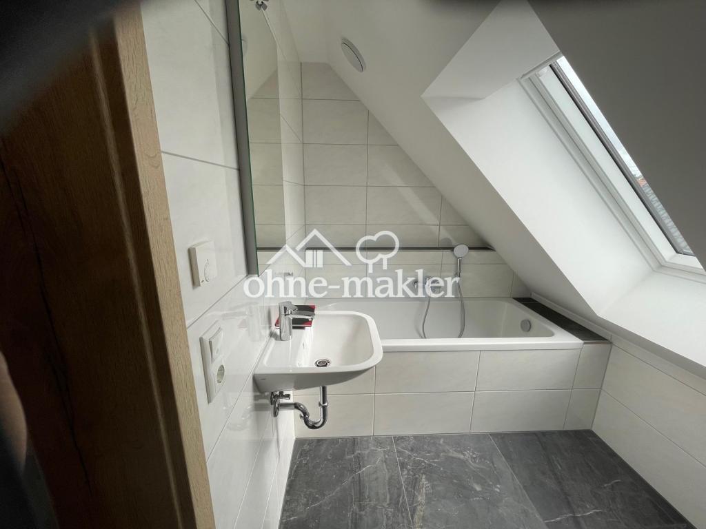 Moderne sparsame Doppelhaushälfte mit 4 Schlafzimmer und Keller - Foto 3