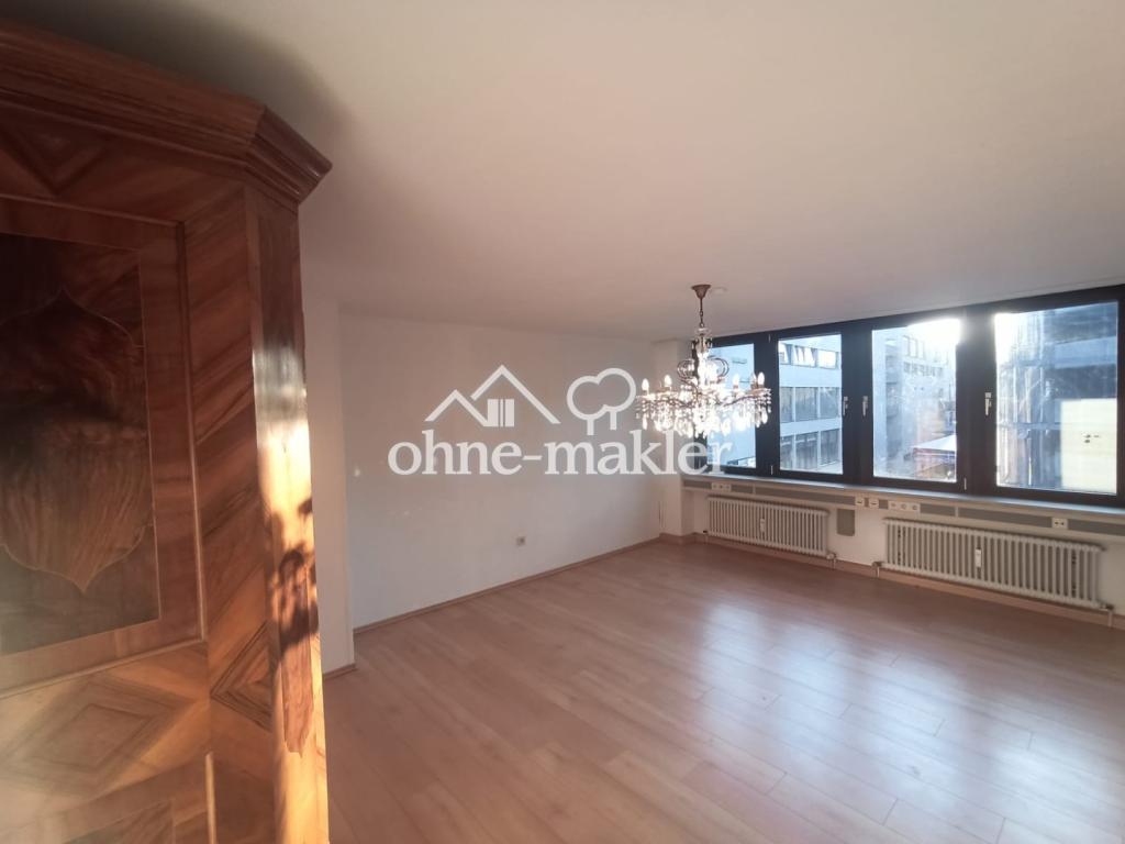 Große 4 Zimmer WHG mit Dachterrasse in bester Lage mit Stellplatz - Foto 4