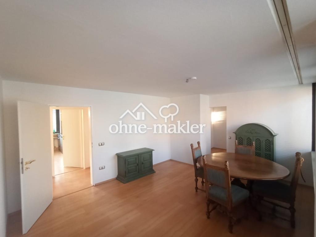 Große 4 Zimmer WHG mit Dachterrasse in bester Lage mit Stellplatz - Foto 2