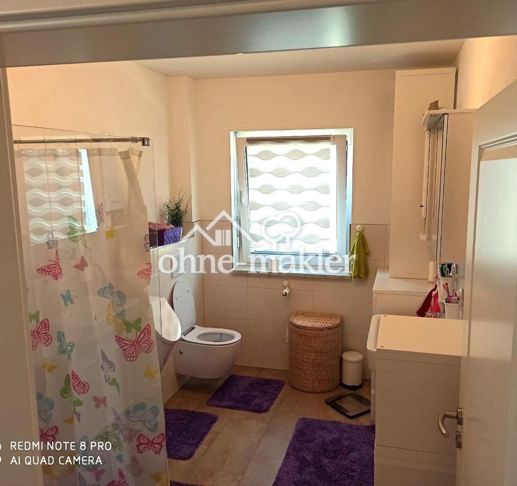 Dusche, WC Erdgeshoss