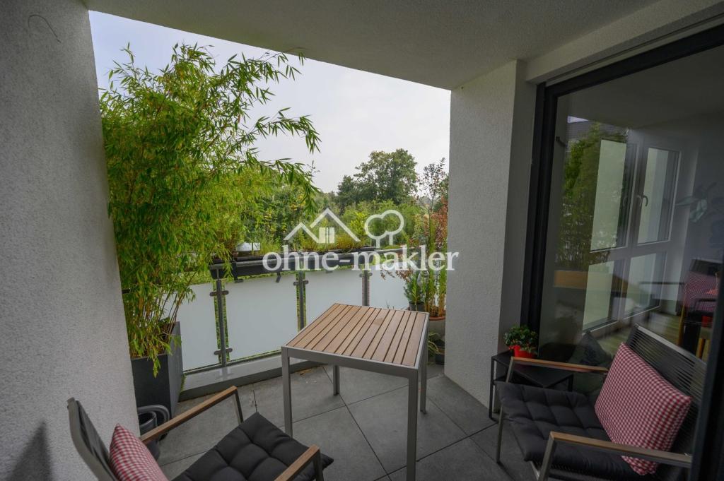 Moderne, großzügig geschnittene,lichtdurchflutete Wohnung in Architektenhaus - Foto 1