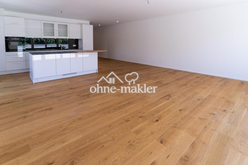 Exklusive 4,5-Zimmer-Wohnung 2 Balkone und EBK - Photo 2